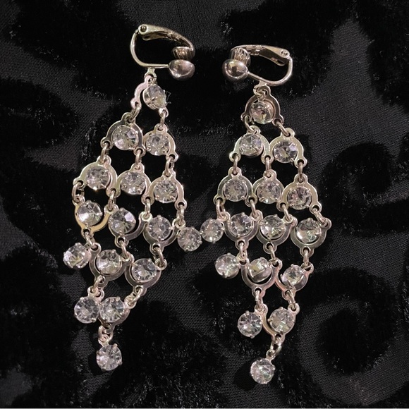 Vintage Avon Crystal Chandelier Earrings Sparkly - Picture 3 of 10
